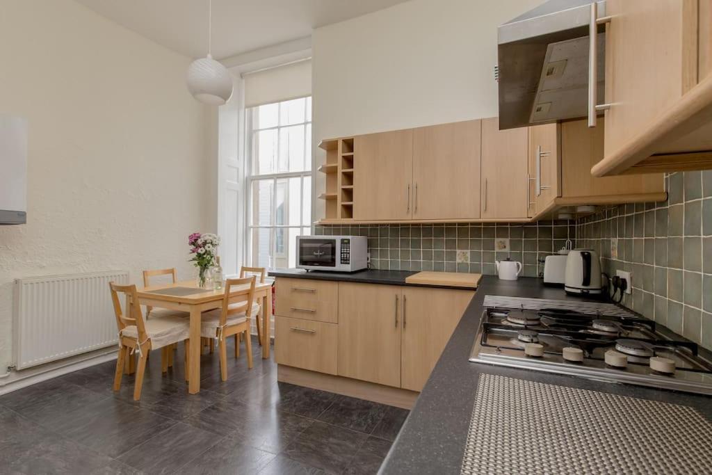 St James Quarter 2 Bed Apartment 에든버러 외부 사진
